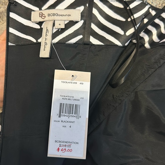 BCBG Rope Belt Strapless Black and White Dress. Size 4 - Picture 3 of 7